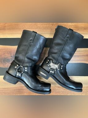Milwaukee Black Leather Harness Motorcycle Boots